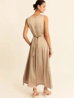 Abito elegante smanicato in raso - BEIGE