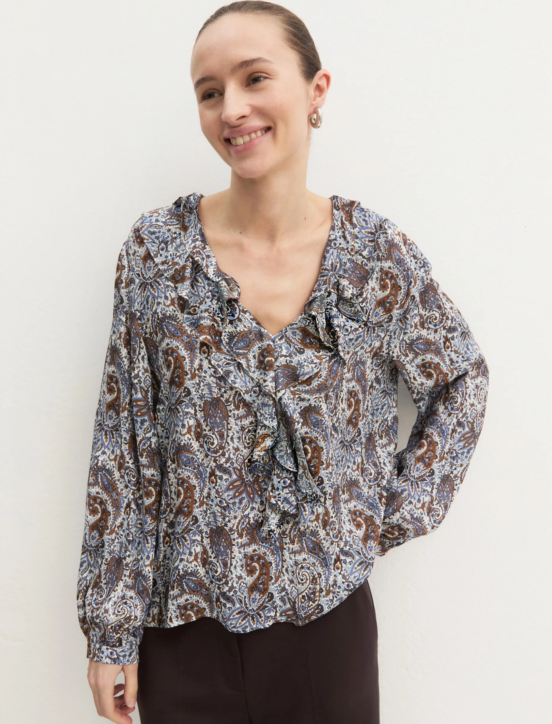 Blusa con volant - BIANCO LANA