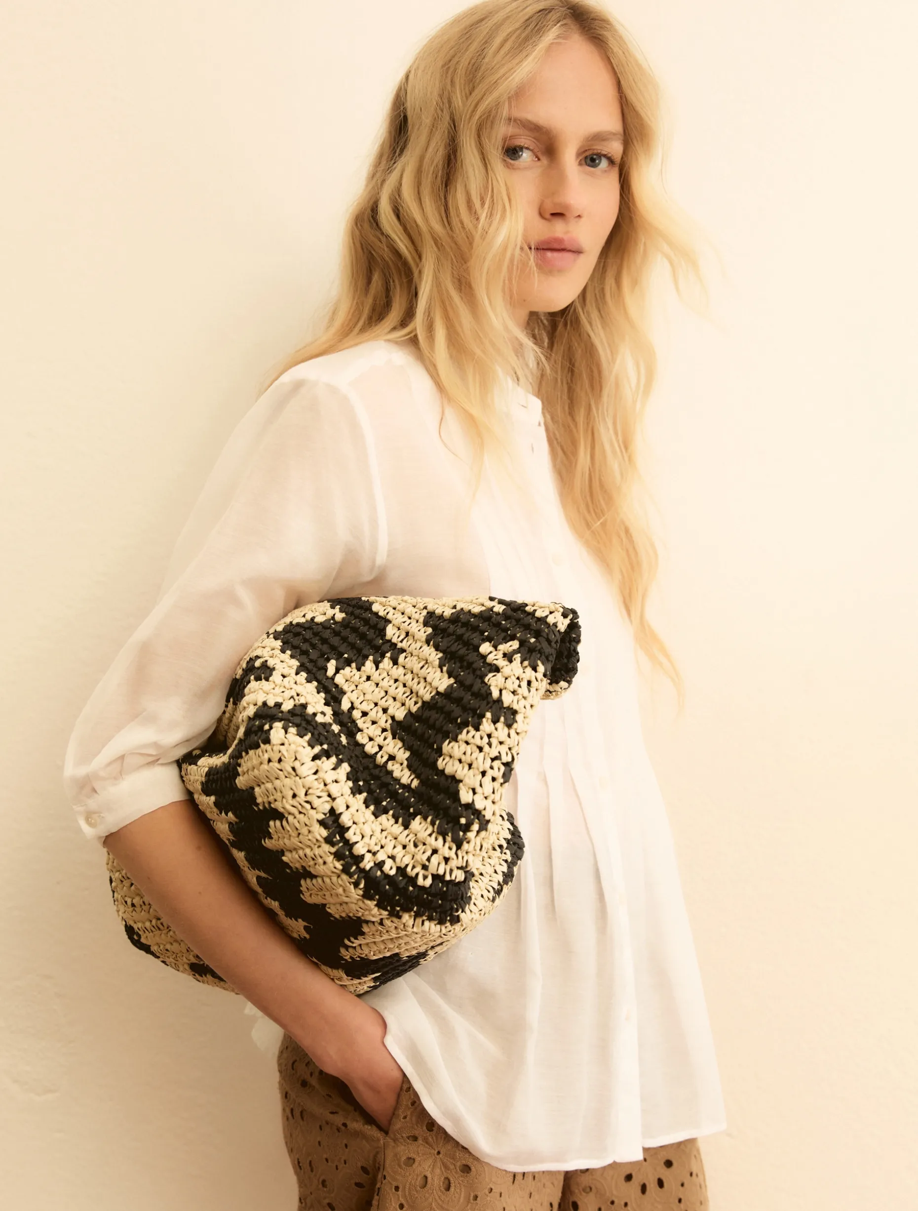 Blusa in mussola con pieghe - BIANCO