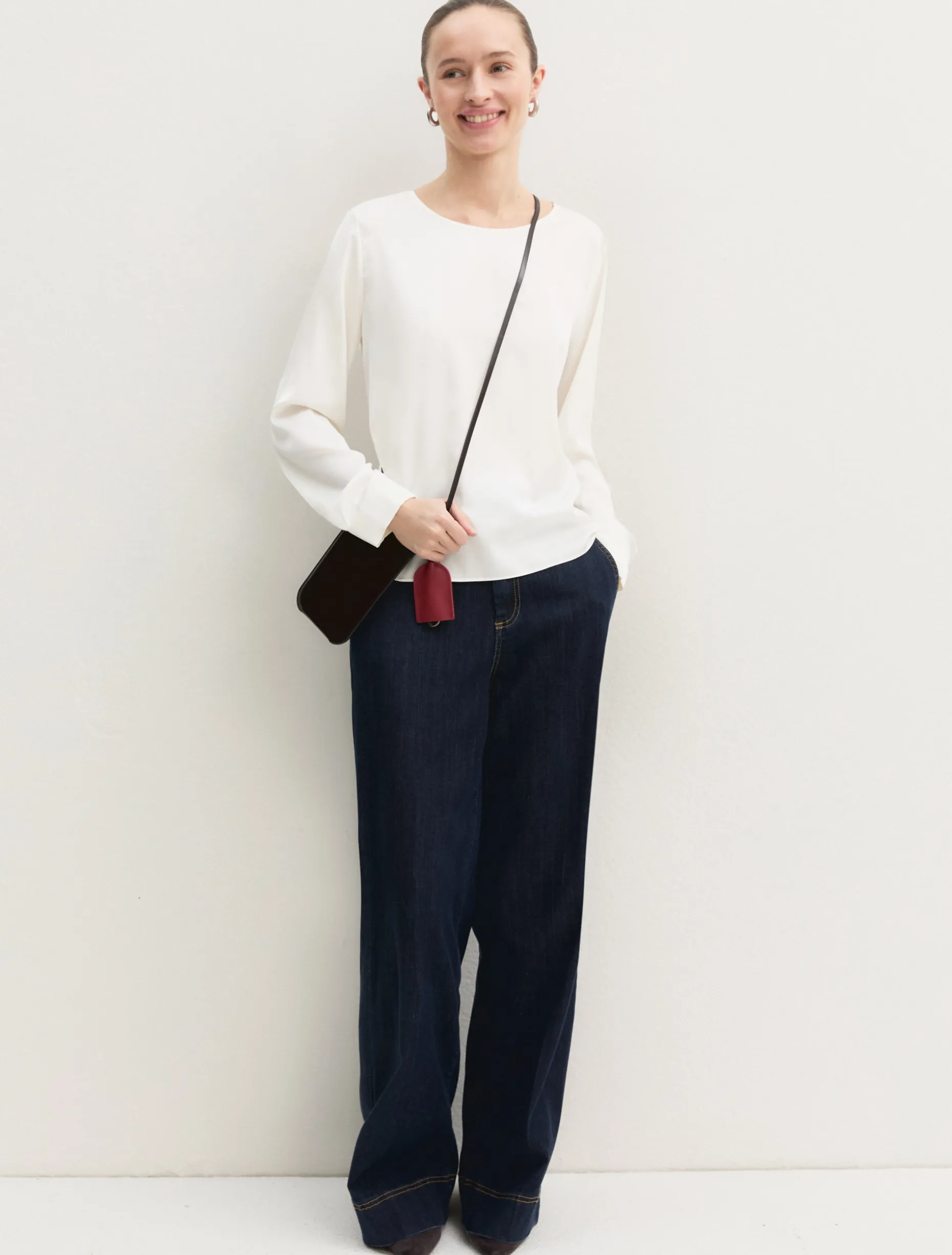 Blusa in raso stretch - AVORIO