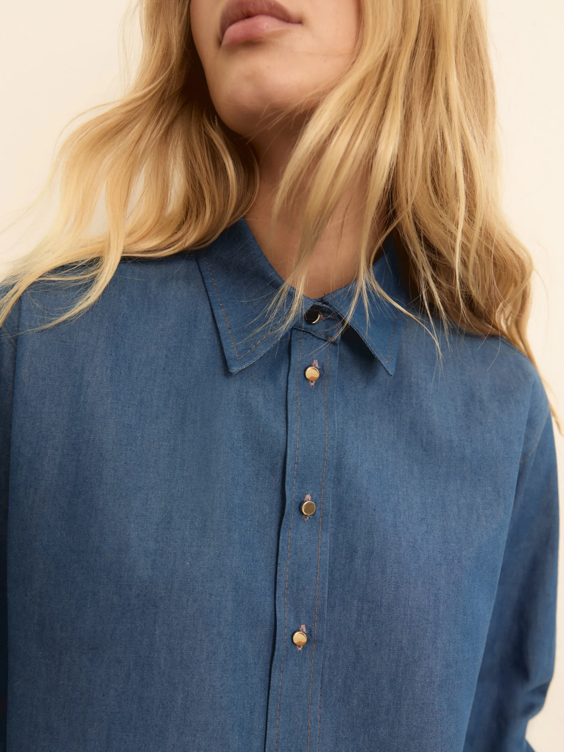 Camicia boxy con retro in pizzo - BLU