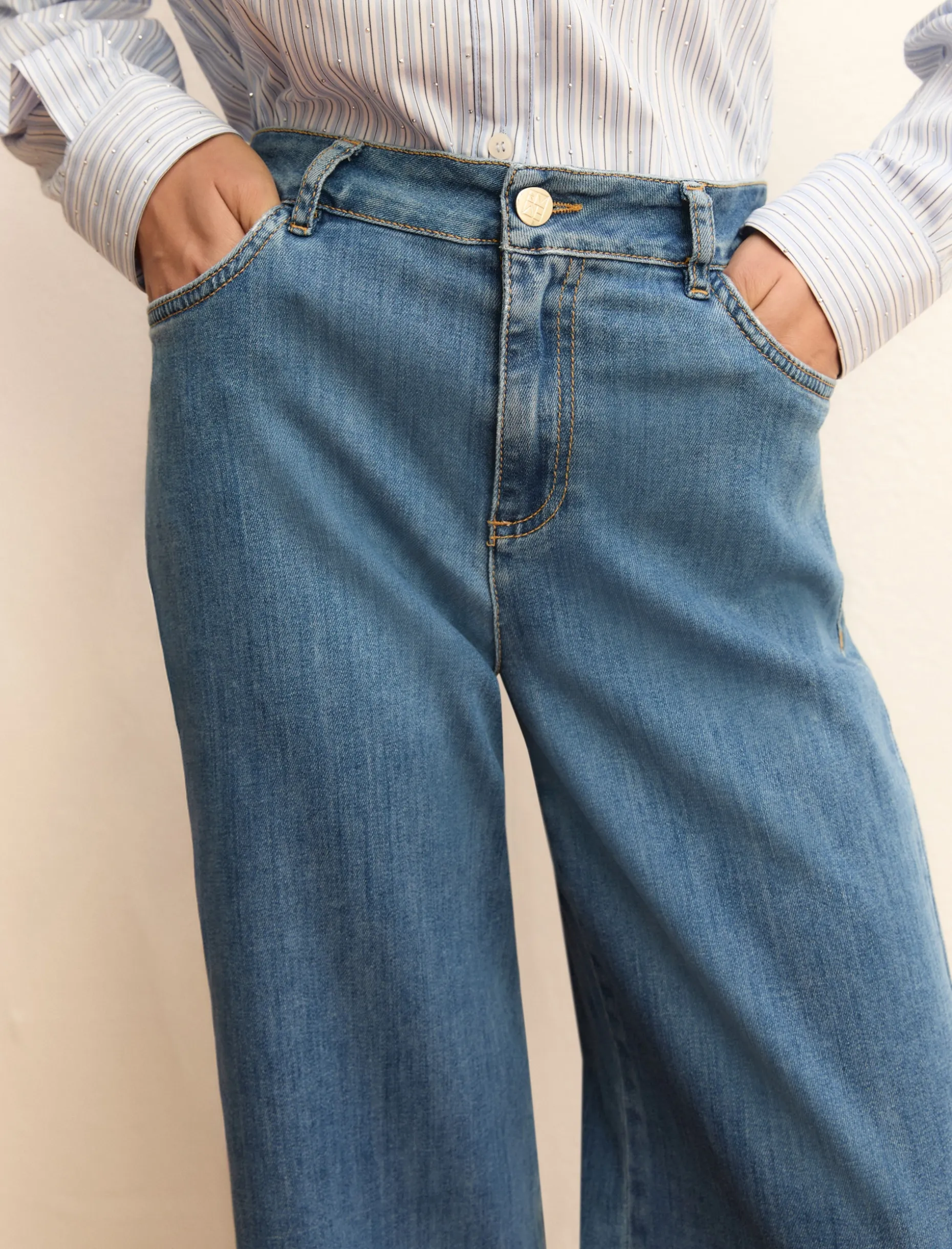 Denim stretch con gamba larga - BLUE JEANS