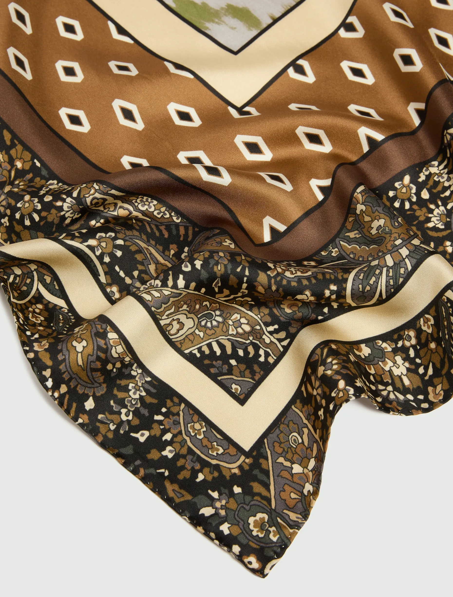 Foulard in seta - CAMMELLO