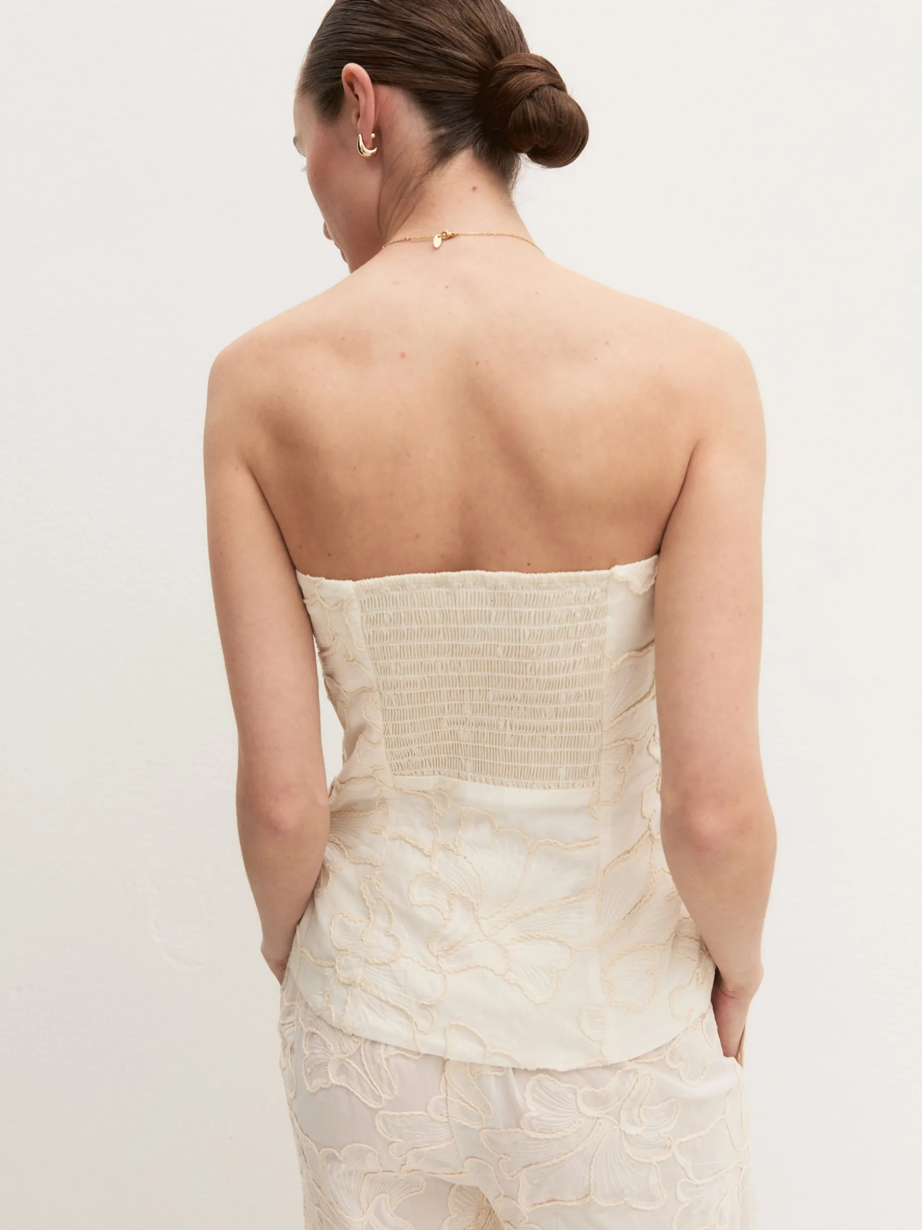 Top a bustier con ricami - PANNA