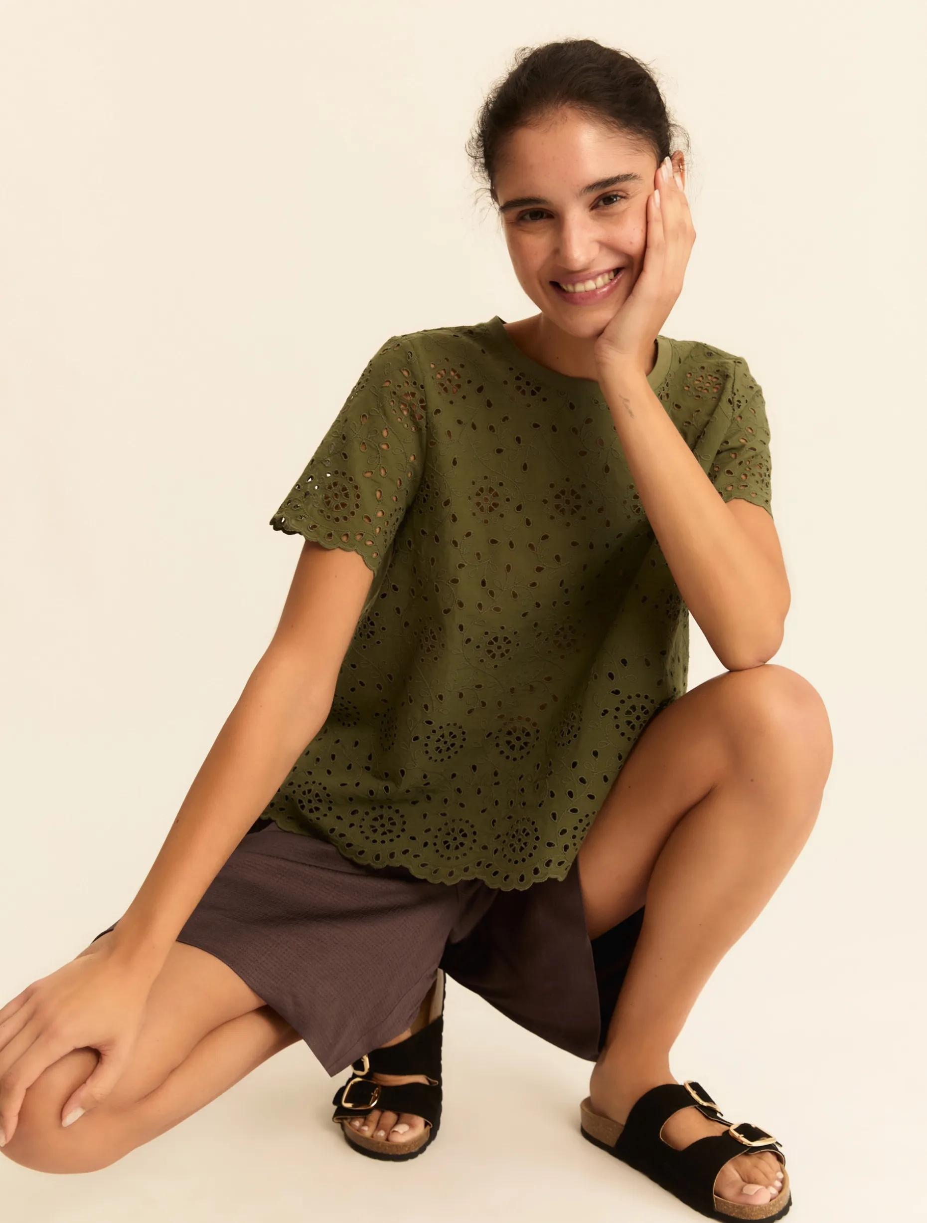 T-shirt in sangallo con retro in jersey - VERDE MILITARE