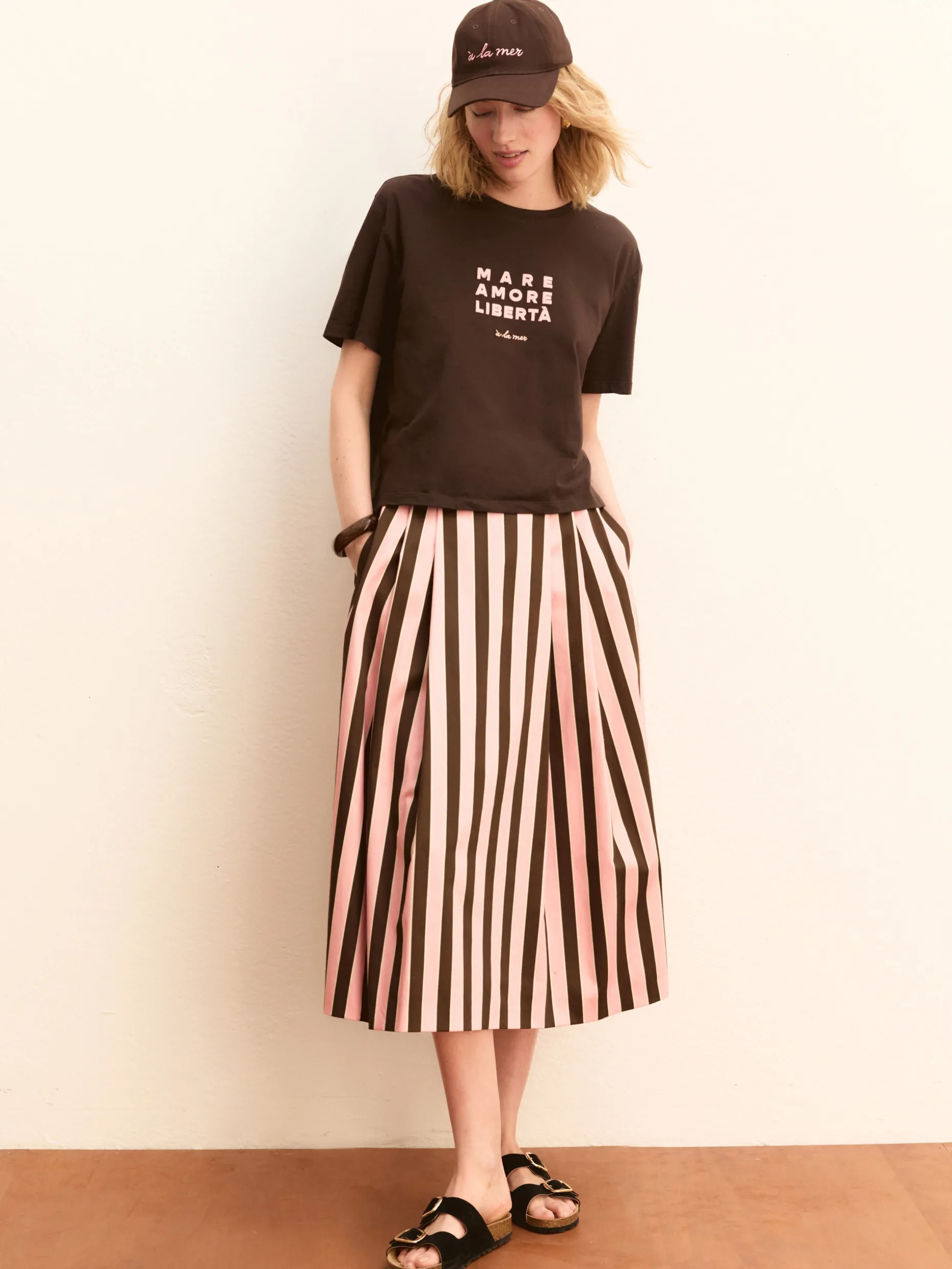 T-shirt boxy con stampe e ricami - TESTA DI MORO