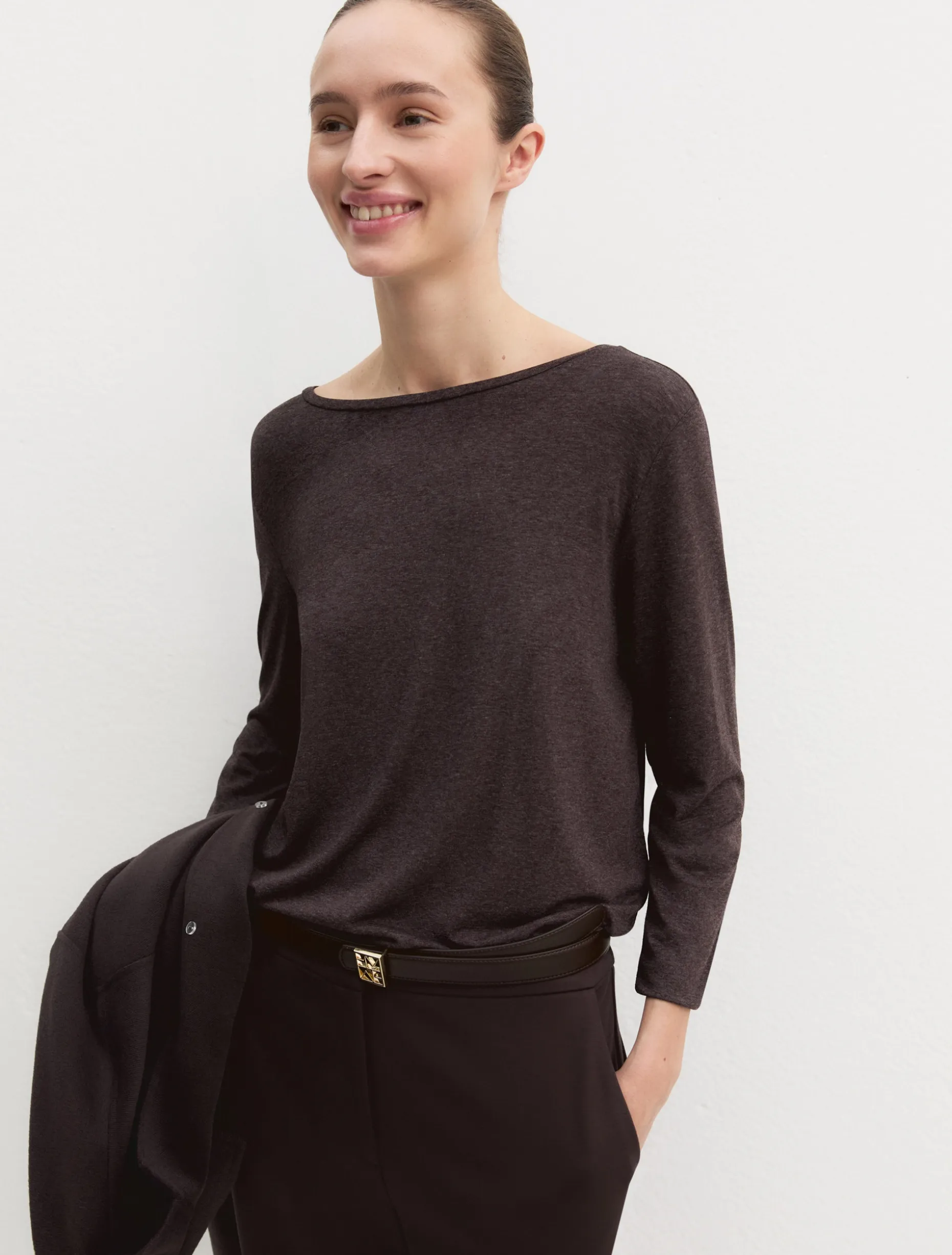 T-shirt in viscosa stretch - MARRONE